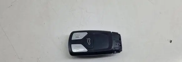 Audi A4 S4 B9 Ignition key/card 4M0959754T