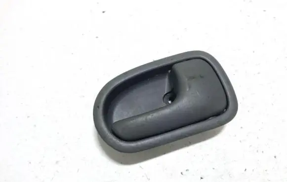 Mazda 626 Rear door interior handle dh22i