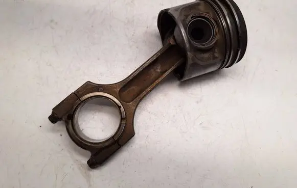 BMW X3 E83 Piston with connecting rod 11257799883