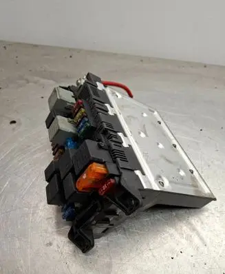 Mercedes-Benz E W211 Fuse module 2115453001