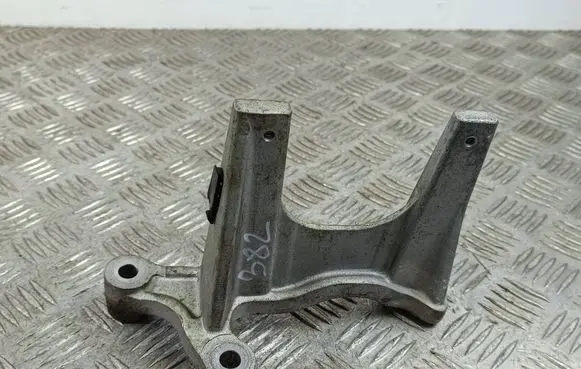 Jeep Wrangler Bracket in trunk/boot 68291965AC 63325
