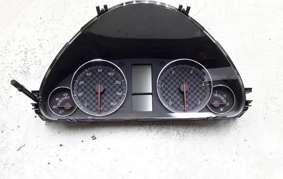 Mercedes-Benz C W204 Speedometer (instrument cluster) a2035407048