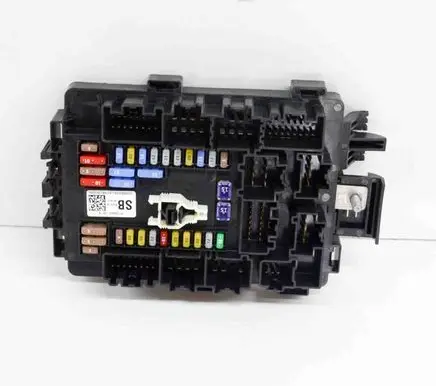 Tesla Model S Fuse module 103440900B
