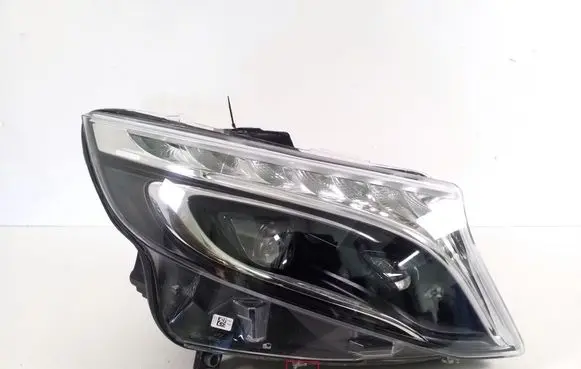 Mercedes-Benz Vito Viano W447 Headlight/headlamp A4479061901