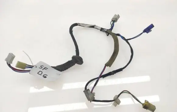 Subaru Forester SF Rear door wiring loom 81822FC000