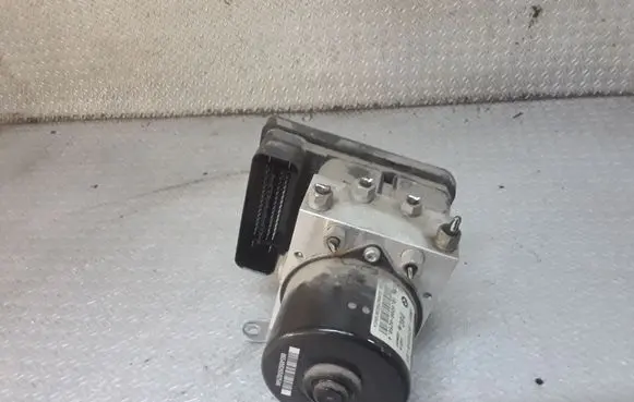 BMW 1 E81 E87 ABS Pump 3451677221301 3452677221401