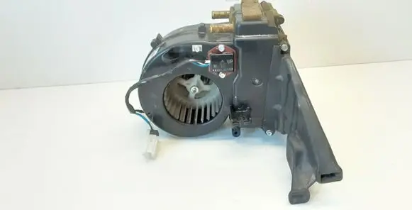 Nissan Patrol 4W60 Heater fan/blower 2730001J05 4831031001 4831131753
