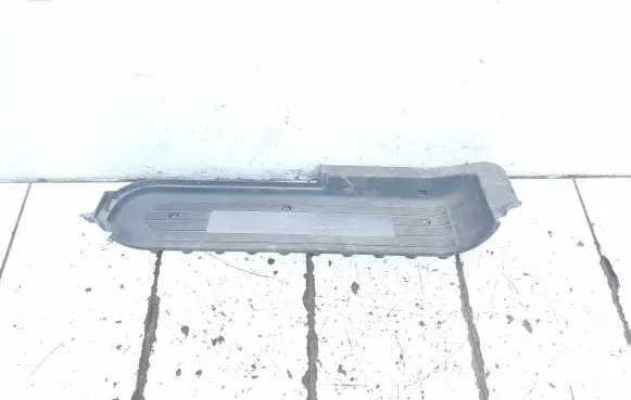 Mercedes-Benz Vito Viano W639 Side skirt front trim P0099419