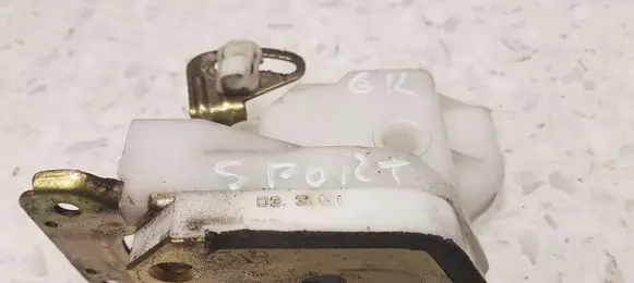 Mitsubishi Pajero Sport I Rear door lock