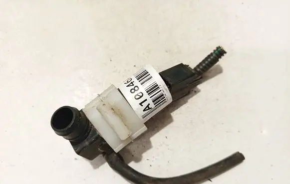 Windscreen/windshield washer pump