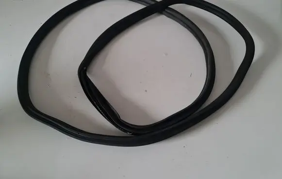 Mercedes-Benz Vito Viano W447 Front door rubber seal A4477210400