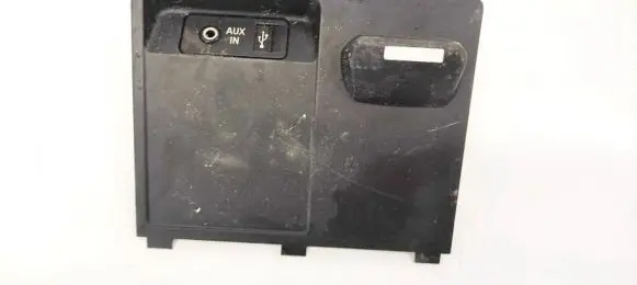 BMW X5 E70 USB socket connector 51169115085 100355102