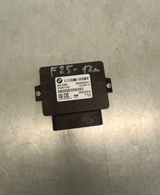 BMW X3 F25 Hand brake control module 6863800 23122010 32620300A