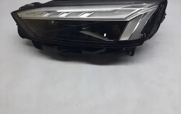 Audi A5 8T 8F Headlight/headlamp 8W6941085