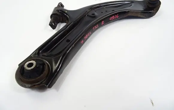Nissan X-Trail T32 Front control arm