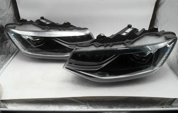 Volkswagen Caddy Headlight/headlamp 2K8941036Q 12041160001
