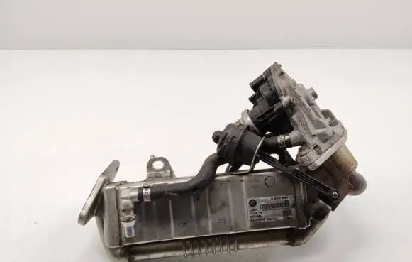Mini One - Cooper F56 F55 EGR valve cooler 8515891