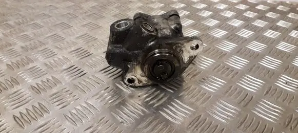 Iveco Daily 35 - 40.10 Power steering pump 7682955133 504088697