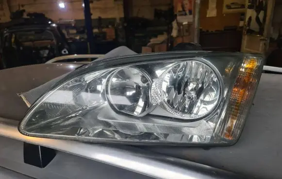 Ford Focus Headlight/headlamp 4M5113K060BA