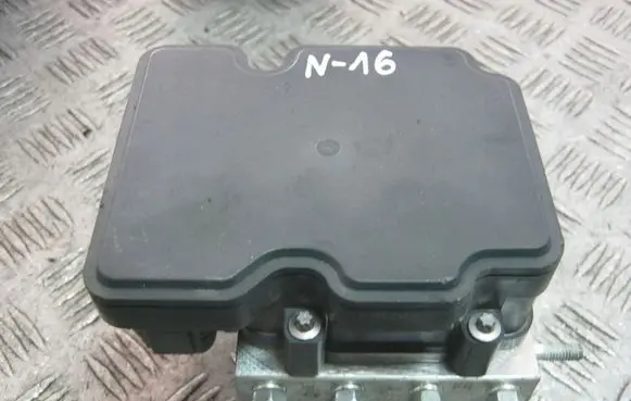 Nissan X-Trail T32 ABS Pump 260618