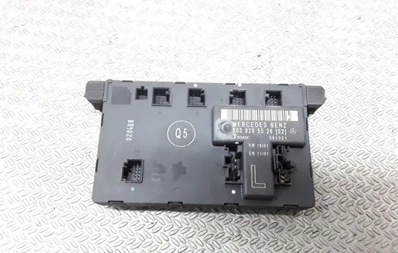 Mercedes-Benz C W203 Door control unit/module 2038205526