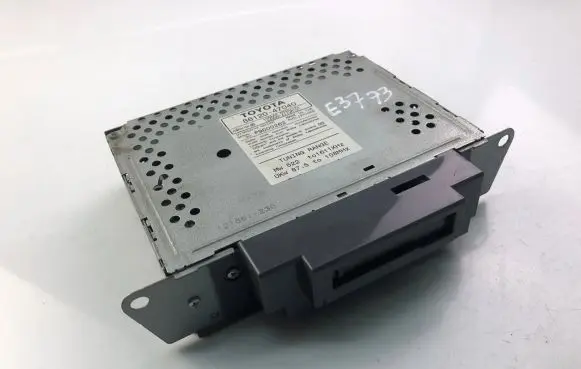 Toyota Prius (XW10) Radio/CD/DVD/GPS head unit 8612047040