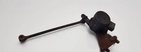 Mercedes-Benz E W210 Front height sensor lever 0105427517
