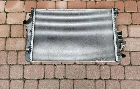 Opel Insignia B Coolant radiator 5O5P5L5E5X1587