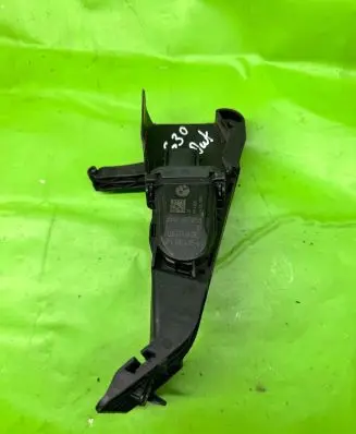 BMW 5 G30 G31 Accelerator throttle pedal 12037313DE 6871053 6PV01043563