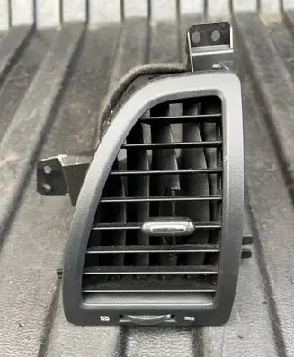Infiniti FX Dashboard side air vent grill/cover trim 687611CA0A 687611CA0B 687611CA0C