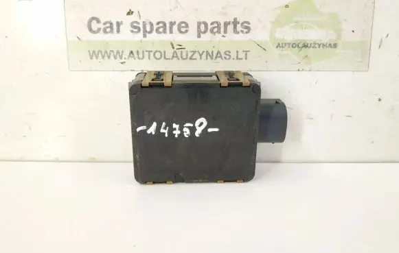 Mercedes-Benz CLA C117 X117 W117 Distronic sensor radar 0009053011 0009056613