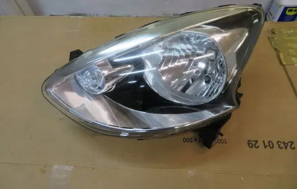 Nissan Micra Headlight/headlamp