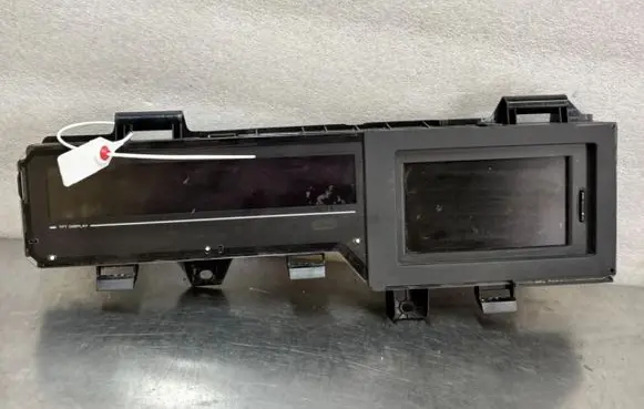 Speedometer (instrument cluster)