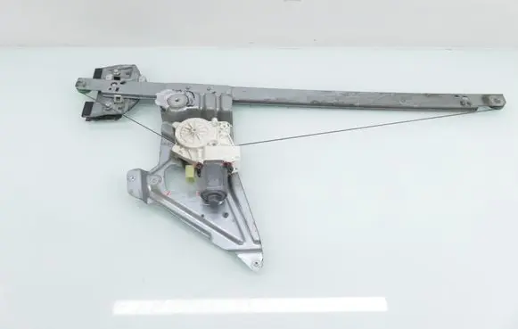 Mercedes-Benz Sprinter W906 Front door window regulator with motor 9067200146