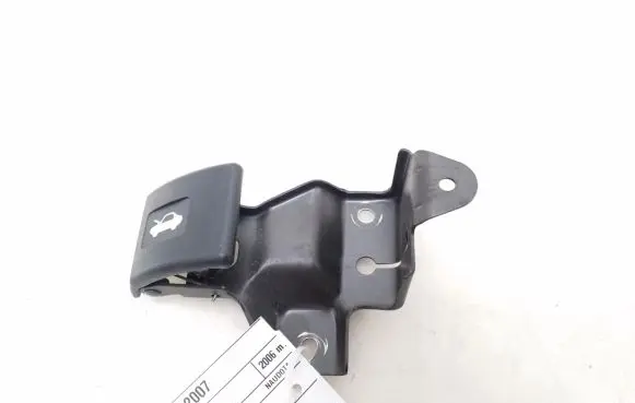 Nissan X-Trail T30 Engine bonnet (hood) release handle