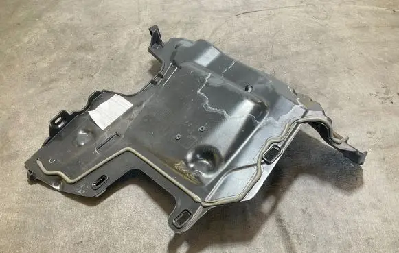 Mercedes-Benz GLE W167 Other engine bay part A1676200303 15450273 MV1670