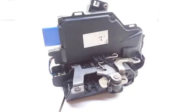 Volkswagen Caddy Coupe door lock (next to the handle) A00467