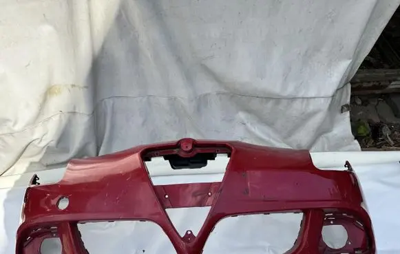 Alfa Romeo Giulietta Front bumper