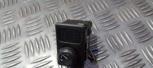 Nissan Almera Wing mirror switch