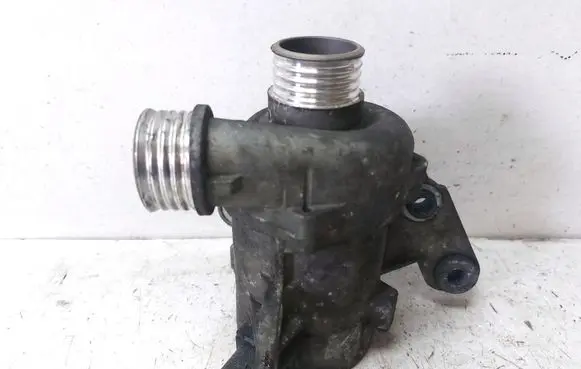BMW 3 E92 E93 Water pump 304453310