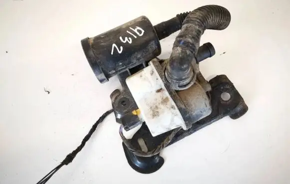 Volkswagen Jetta V Fuel injection high pressure pump 0261222027