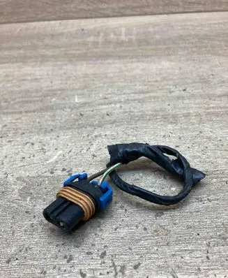 BMW 5 E39 Plug wire 1382189 2PIN