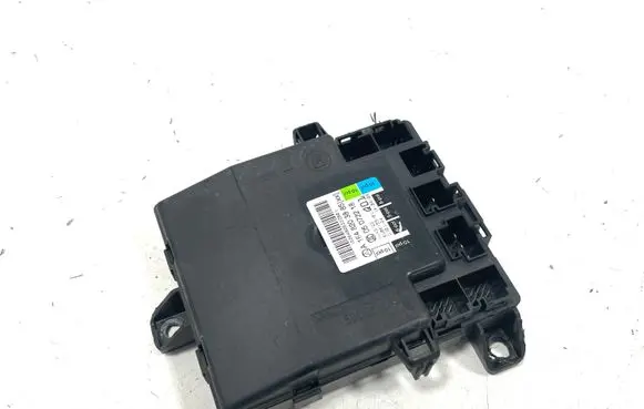Mercedes-Benz B W245 Door control unit/module A1648203885 05072218
