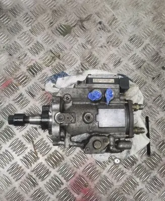 BMW 5 E39 Fuel injection high pressure pump 7786091 0470504020 0281010479