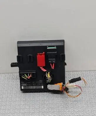 Audi A4 S4 B7 8E 8H Comfort/convenience module 8E0907279N