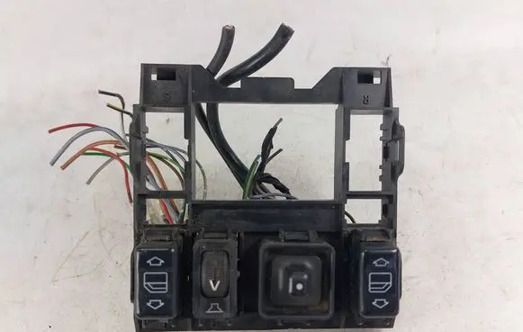 Mercedes-Benz E W124 Other switches/knobs/shifts 1248210271 1248201810 1248208910
