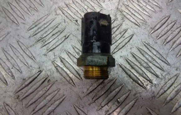 Volkswagen Fox Other switches/knobs/shifts 1J0959481A