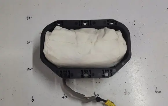 Opel Zafira C Passenger airbag 13381056