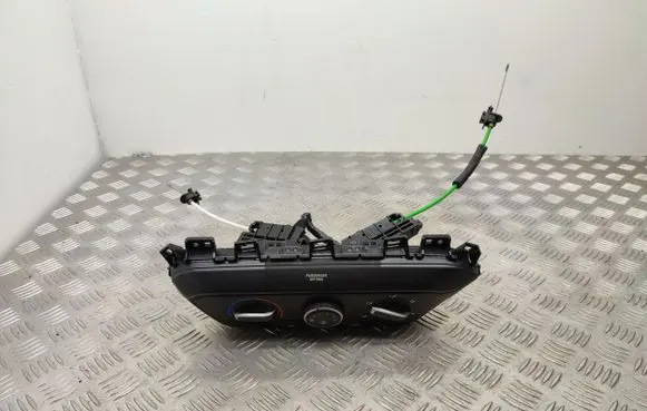 Hyundai i20 (BC3 BI3) Climate control unit 97250Q0010