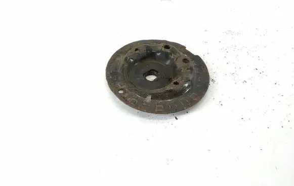 Toyota Avensis T250 Coil spring mount 